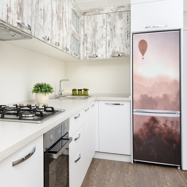 Nálepka na ledničku Létající balon les FridgeStick-70x190-f-73608942