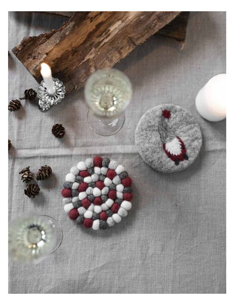 Vánoční podložka pod horké Santa Light grey 10 cm Storefactory Scandinavia