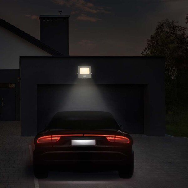 LED Reflektor se senzorem LED/50W/230V 4000K IP65 bílá