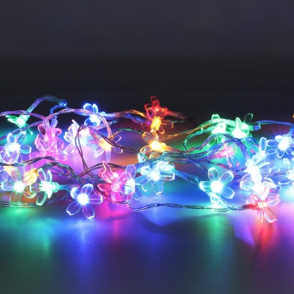 LED RGB Solární řetěz 50xLED/0,12W/1,2V 1xAA IP44 600 mAh