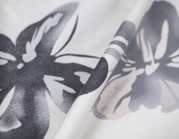 Povlečení z mikrovlákna BLACK BUTTERFLY krémové Rozměr povlečení: 2 ks 70 x 80 cm | 160 x 200 cm