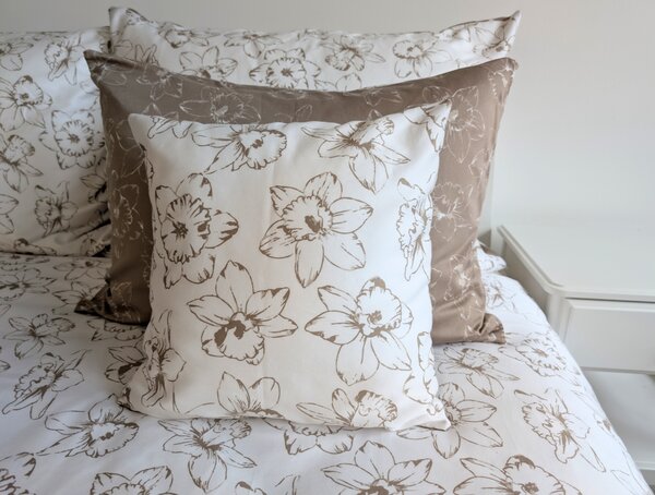 Nelly Bavlněný povlak na přikrývku - PRÉMIUM cappuccino květ / knoflík Rozměr: 140/200 CM KNOFLÍK