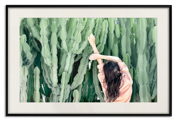 Plakát Relaxace - zelené kaktusy a mladá žena v růžové halence