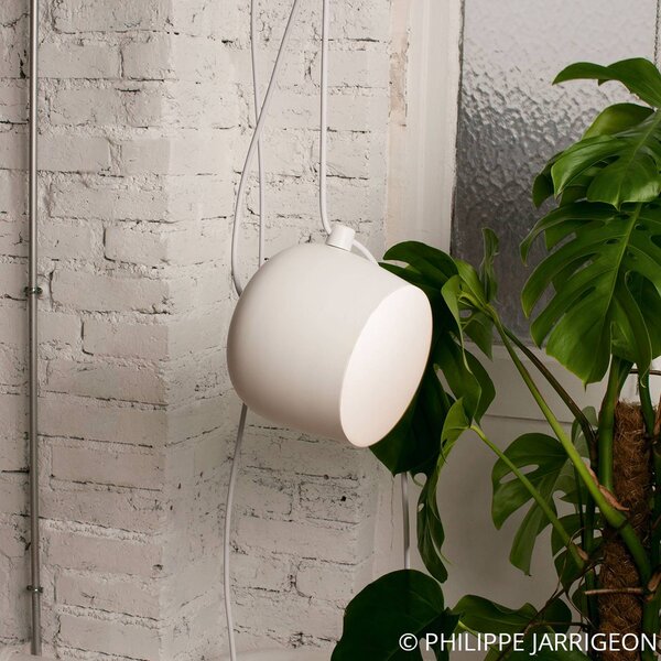 FLOS Aim Malé závěsné světlo LED, bílé, stmívatelný, Bílá / opál, Obývací pokoj / jídelna, Hliník, Design