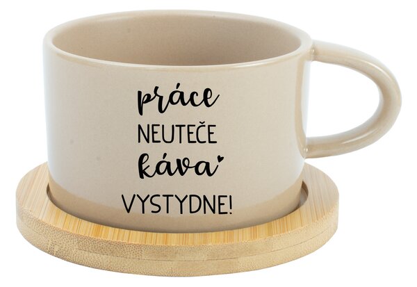 PRÁCE NEUTEČE, KÁVA VYSTYDNE! - krémový hrníček makronka 200 ml