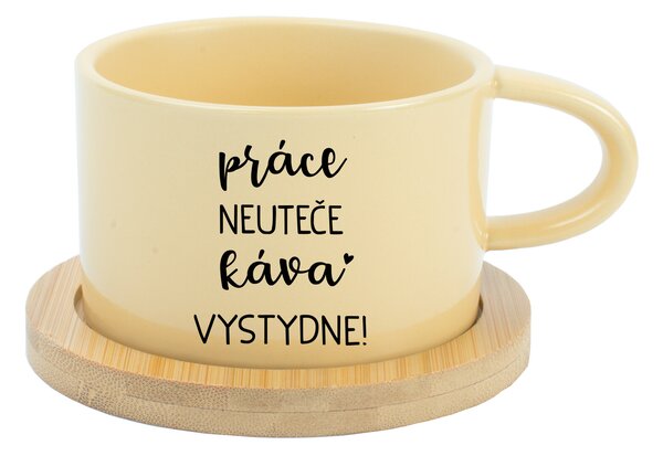 PRÁCE NEUTEČE, KÁVA VYSTYDNE! - žlutý hrníček makronka 200 ml