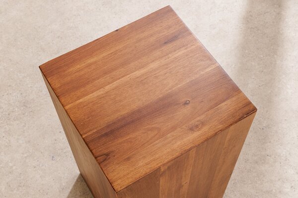 Odkládací panel COLUMNA BROWN 50 CM masiv akácie Nábytek | Doplňkový nábytek | Odkládací stolky