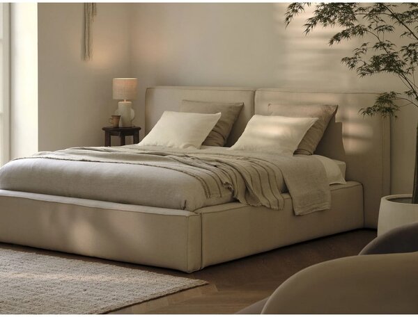 Béžová čalouněná dvoulůžková postel s úložným prostorem a roštem 180x200 cm Arendal – Cosmopolitan Design