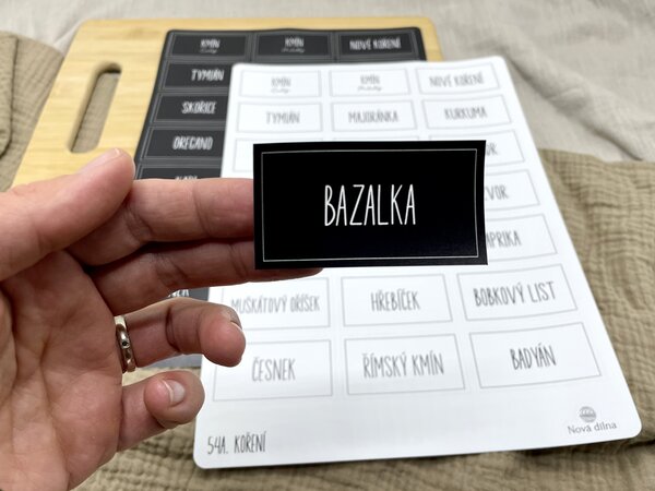 Samolepky na kořenky 62+1 ks Barva listů: Bílá