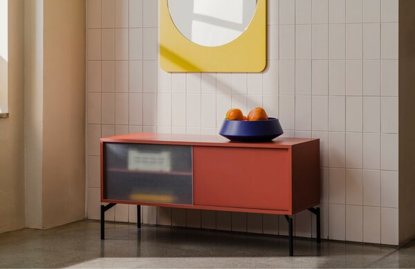 Noo.ma Červený TV stolek Met 116 x 42 cm