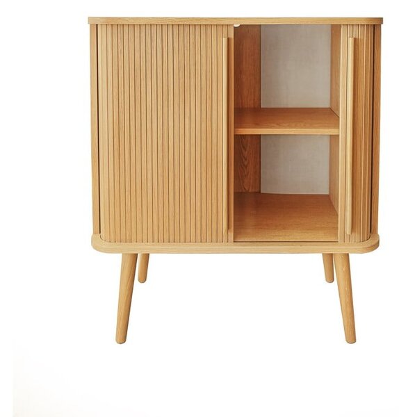 Vysoká komoda v dekoru dubu s posuvnými dveřmi v přírodní barvě 83x95 cm Rove – Woodman