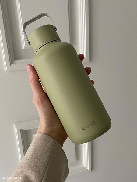 Lehká nerezová lahev EQUA Timeless Matcha 600 ml