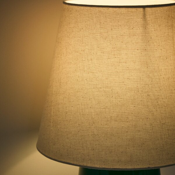 Kave Home Zelená keramická stolní lampa Odra