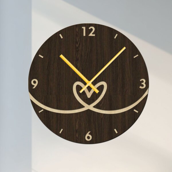 Dřevěné SRDCOVÉ hodiny na stěnu Zvolte barvu dekoru: Wenge | Velikost hodin: 35x35 | Barva ručiček: Zlaté