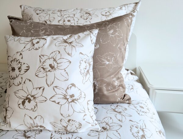 Nelly Bavlněný povlak na polštář - PRÉMIUM cappuccino květ Rozměr: 30/30 CM ZIP