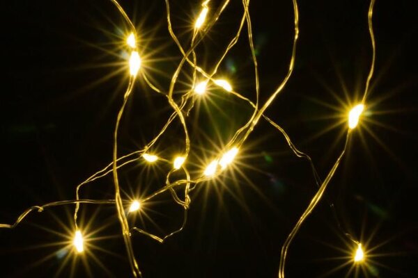 Sada 2 kusů světelných drátů na baterie, 8 LED, teple bílá
