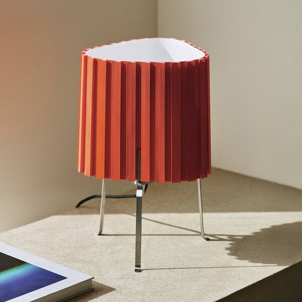 HAY Stolní lampa Canelé, červená, výška 37 cm, E14, textil, Červená, Obývací pokoj / jídelna, Textil / tkanina / hedvábí, Design