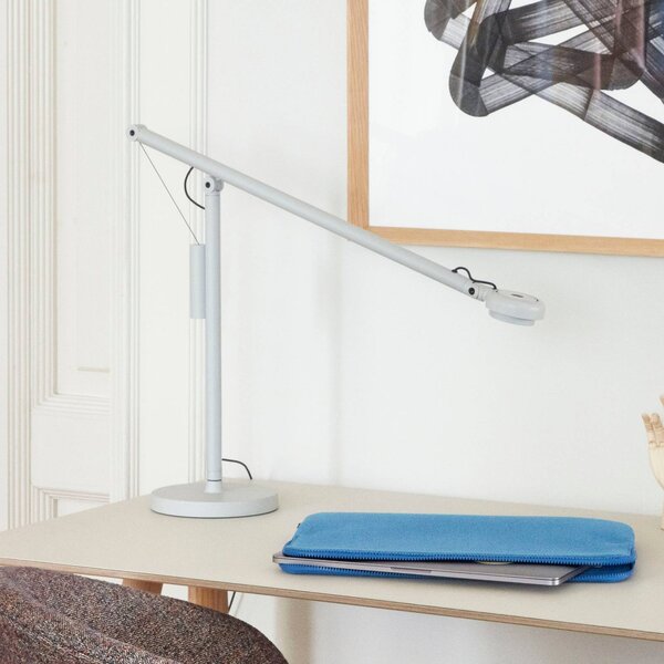 HAY Stolní lampa LED Fifty-Fifty, šedá, 45 cm, stmívatelné, stmívatelný, Hliník / šedá / zinek, Pracovna / kancelář, Hliník, Design