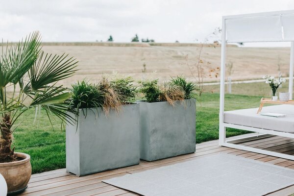 Květináč ELEMENTO, sklolaminát, šířka 88 cm, beton design