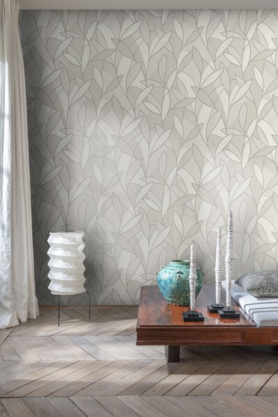 Šedo-stříbrná vliesová tapeta s listy, AL26230, Allure, Decoprint