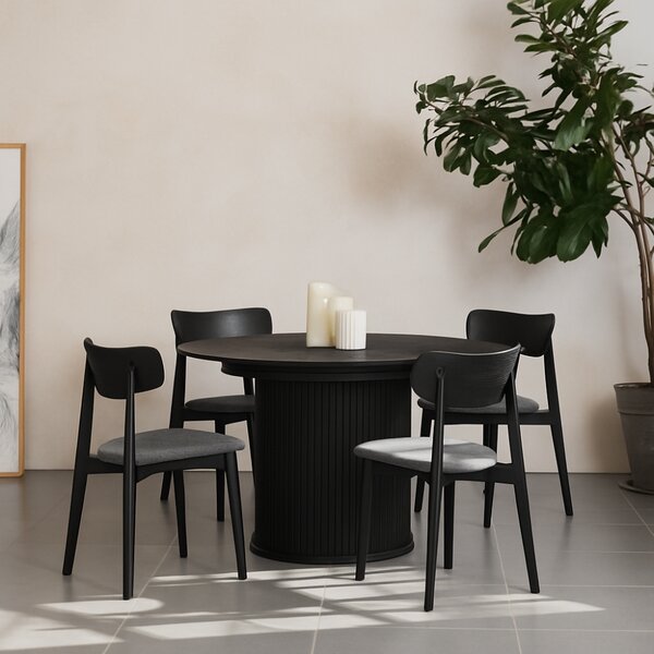 Unique Furniture Černý dubový rozkládací jídelní stůl Nola 120/167 x 120 cm
