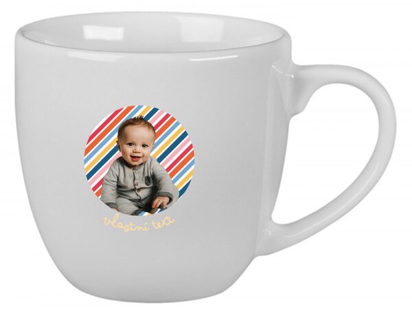 Personalizovaný keramický hrníček 400 ml s výřezem fotky na podkladu