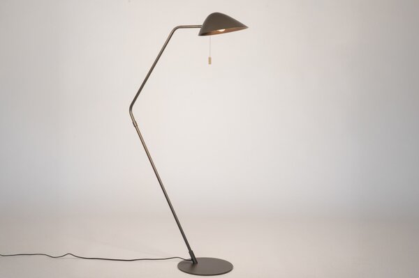 Stojací lampa Marianne Brown (LMD)