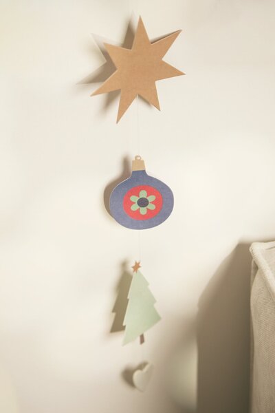 Vánoční papírová girlanda Ornaments 79 cm