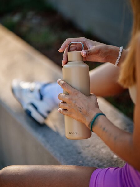 Lehká nerezová lahev EQUA Timeless Latte 600 ml a 1000 ml Objem: 1000 ml