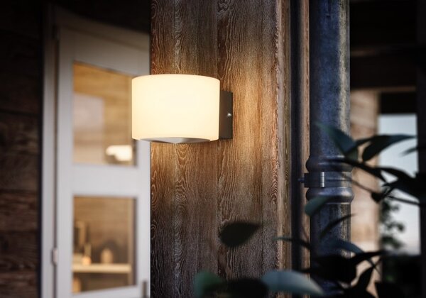 Philips 8720169351332 UltraEfficient Otis venkovní nástěnné svítidlo LED 4,3W/800lm 2700K IP44 antikorová