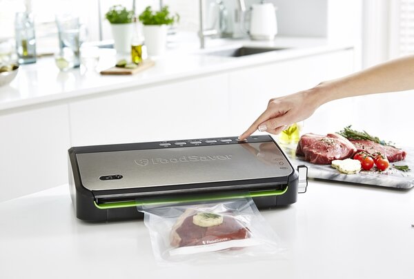 Vakuová svářečka fólií FoodSaver FFS005X
