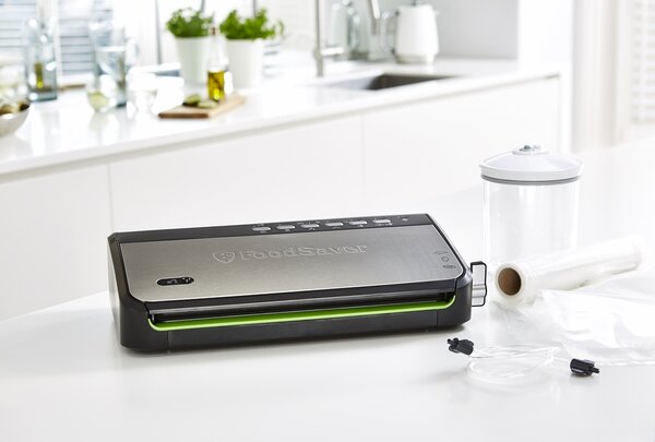 Vakuová svářečka fólií FoodSaver FFS005X