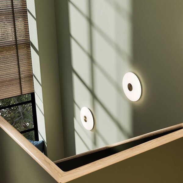 Northern LED nástěnné světlo Glint, Ø 25 cm, sklo, opálově bílé, stmívatelný, Bílá / opál, Obývací pokoj / jídelna, Sklo, Design