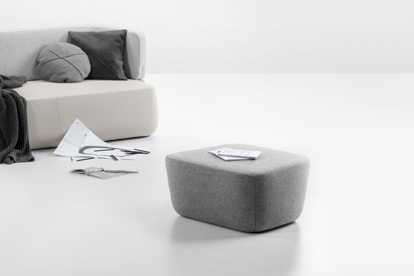 Prostoria designové poufy Revolve