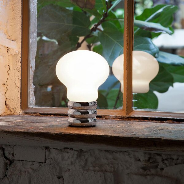 Ingo Maurer designové stolní lampy B.Bulb