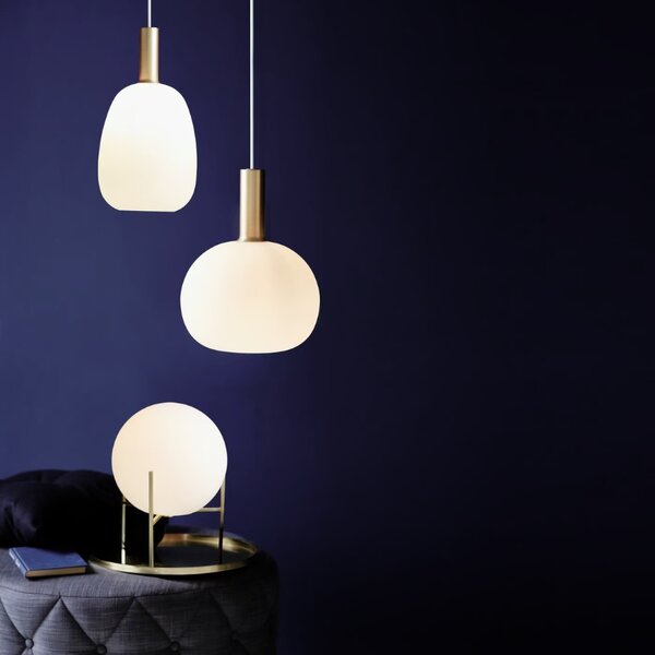 Nordlux Opálově bílá skleněná stolní lampa Alton