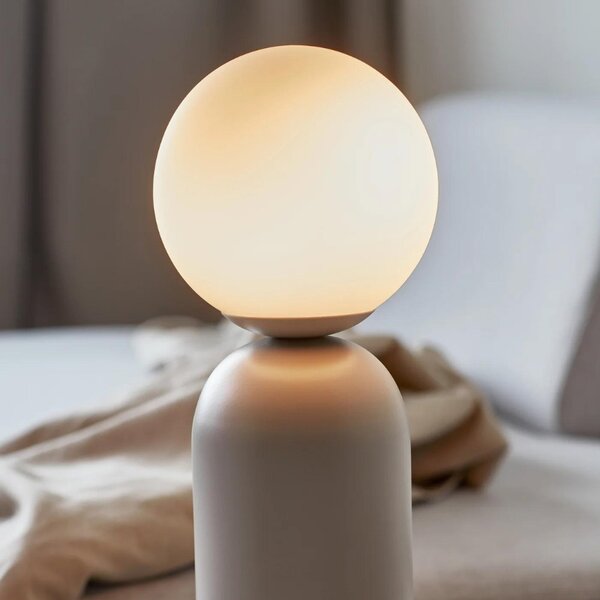 Nordlux Opálově bílá skleněná stolní lampa Notti s béžovou podstavou