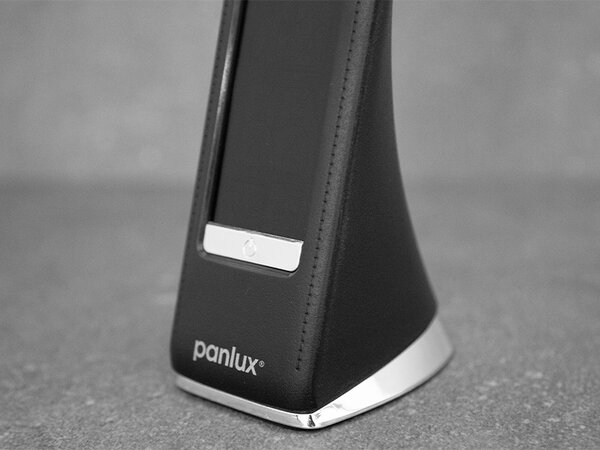PANLUX s.r.o. Stolní LED lampička LORD LED s displejem - neutrální - bílá, hnědá, černá kůže Barva produktu: Bílá