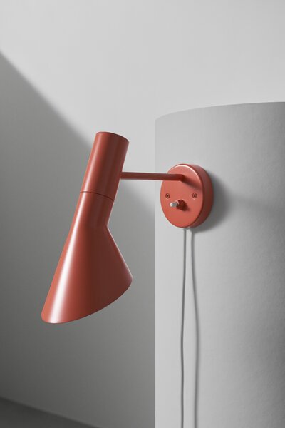 Nástěnná lampa AJ "Electric Orange" Louis Poulsen