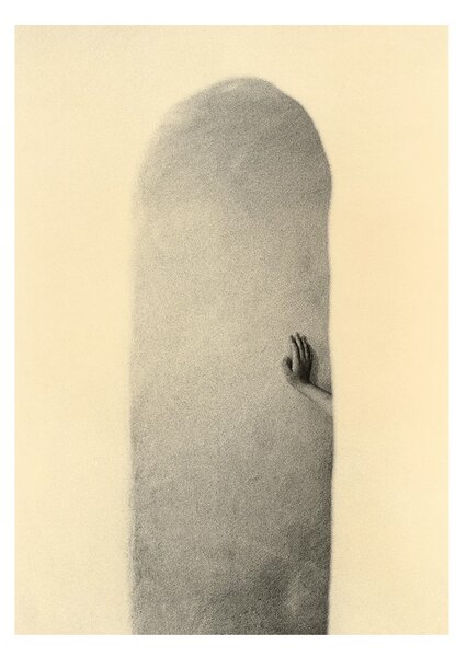 Paper Collective designové moderní obrazy Hand and Wall (50 x 70 cm)
