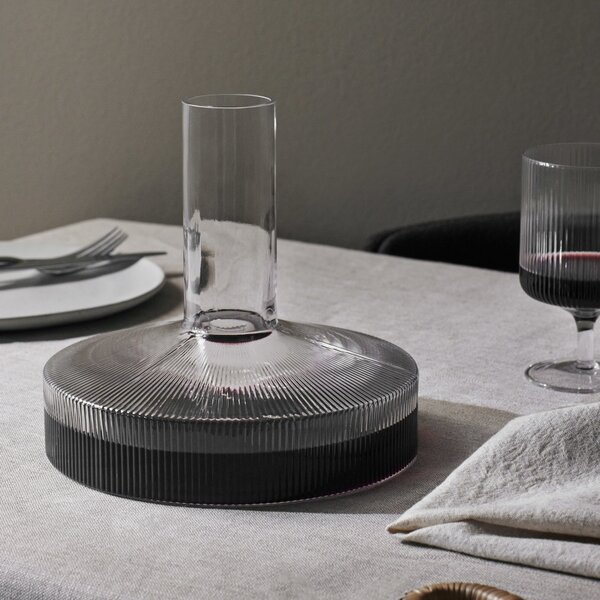 FERM LIVING Karafa na víno Ripple Wine Carafe, Clear