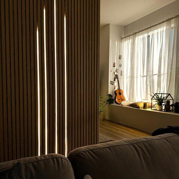 BRI 8018147 Startovací sada On/Off LED pásek pro nástěnné panely – 260cm, vypínač, vč. rozbočovače - BRILONER