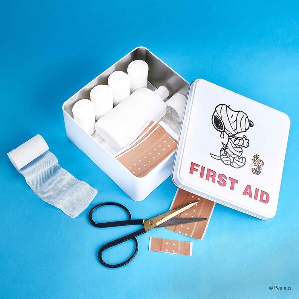PEANUTS Dóza First Aid