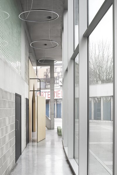 Ilti Zirkol Circle Downlight, bílé kruhové závěsné svítidlo, 226W LED 2700K DALI/PUSH, Ø500cm