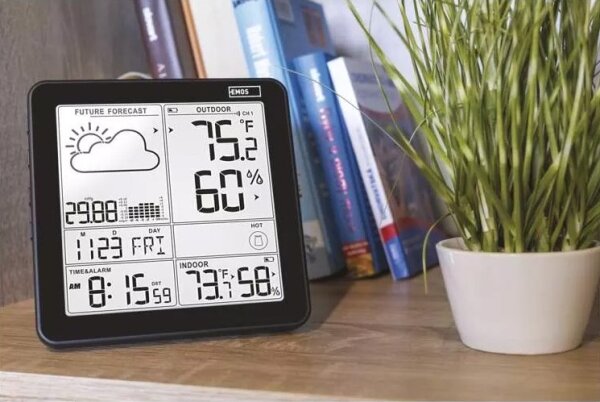 Bezdrátová meteostanice s budíkem 3xAA černá