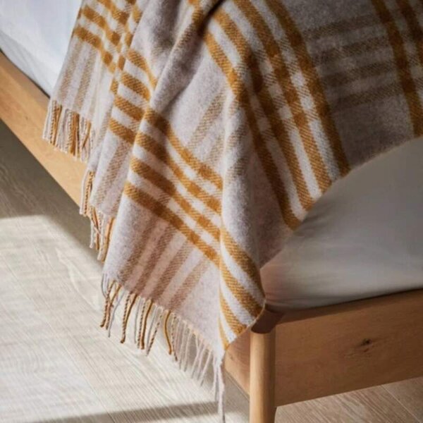 Vlněná deka Hex Check English Mustard 240 x 150 cm Tweedmill