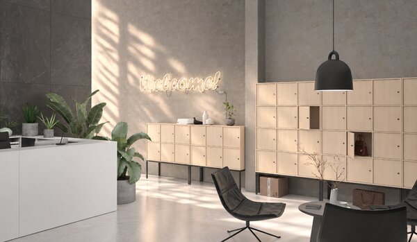 Kancelářská skříň FRAME, 6x dveře, prostor pro TV, 1299 x 450 x 2162 mm, cylindrický zámek, bříza