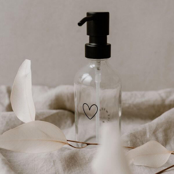 Skleněný dávkovač mýdla Heart Transparent 250 ml