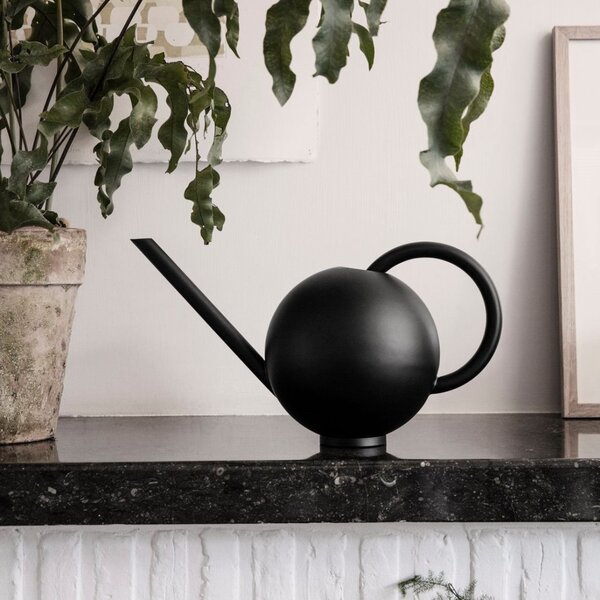 Konvička na zalévání Black Orb Wattering Can 2 l