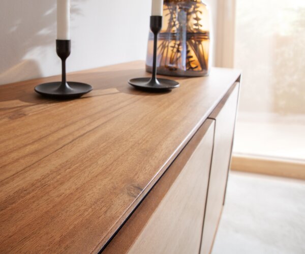 DELIFE Komoda Stonegrace 145 cm akácie přírodní 3 dvířka kamenná dýha podnož ve tvaru V